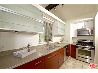 7706 Bothwell Road Reseda, CA 91335 - Photo 10 of 25 Gallery Image 10