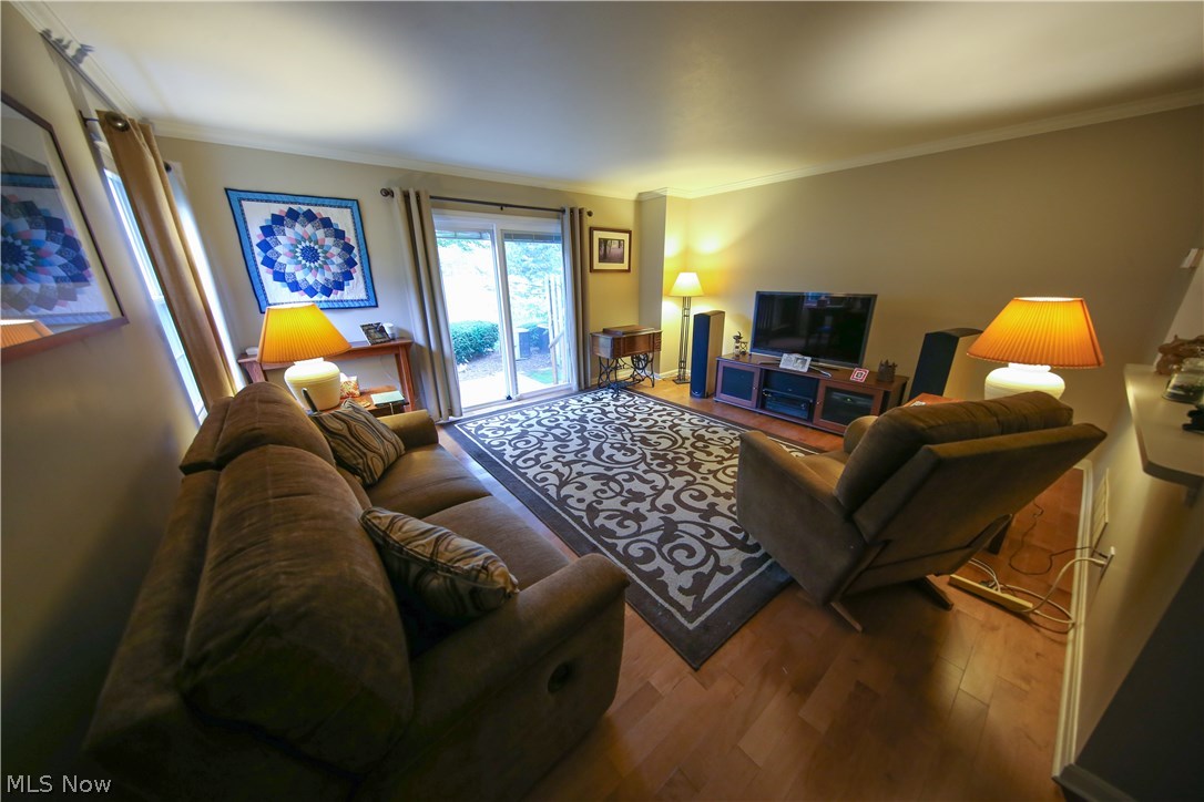 4225 Jennings Rdg Road, Unit 4225 Cleveland, OH 44109 - Photo 7 of 32 Gallery Image 7