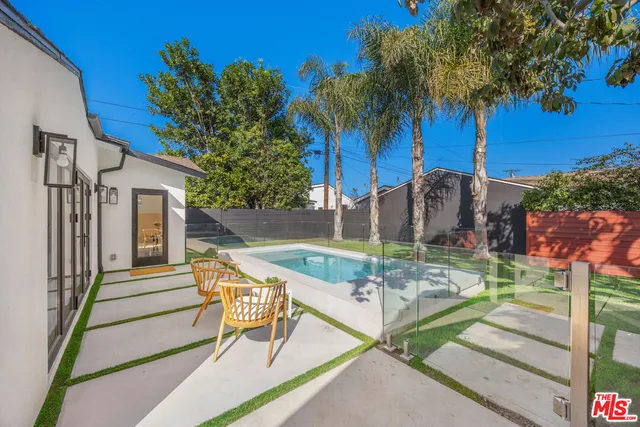 $1,799,000 | 3953 South Victoria Avenue, Los Angeles, CA 90008