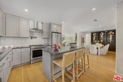 $1,799,000 | 3953 South Victoria Avenue, Los Angeles, CA 90008