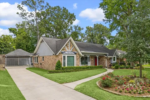 $1,099,000 | 1018 Ben Hur Drive, Spring Valley Village, TX 77055