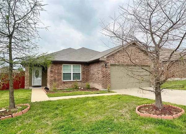 $2,195 | 9925 Amaryllis Lane, Fort Worth, TX 76108