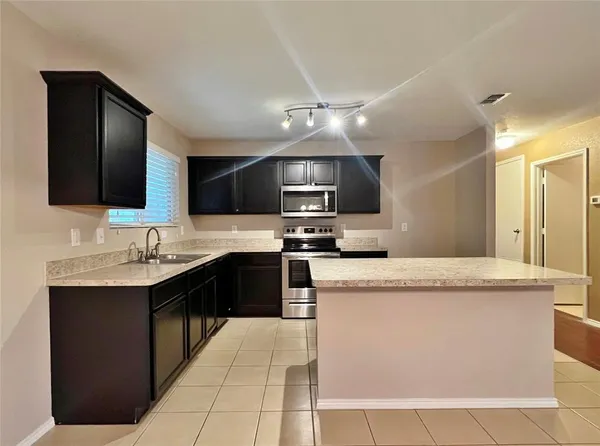 $2,195 | 9925 Amaryllis Lane, Fort Worth, TX 76108