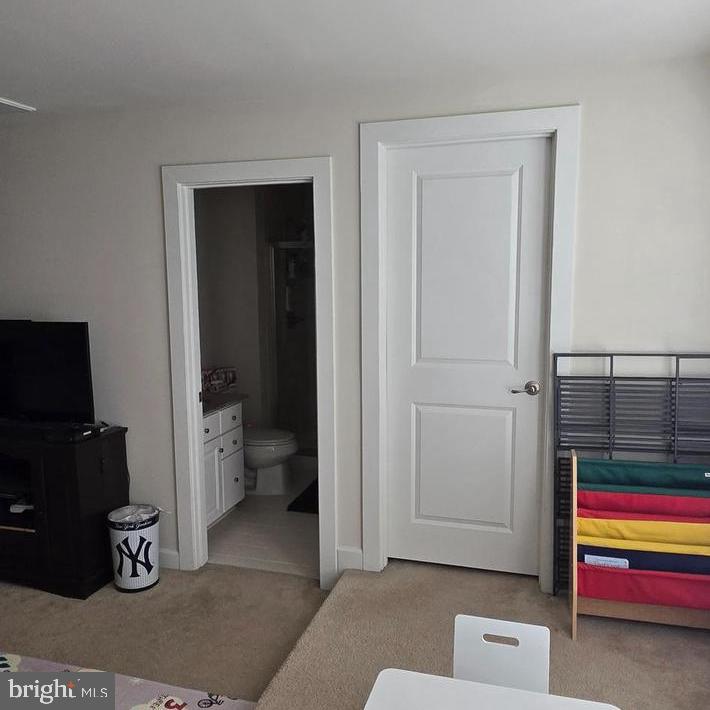 3174 Yeager Drive Herndon, VA 20171 - Photo 16 of 20 a living room with furniture and a flat screen tv