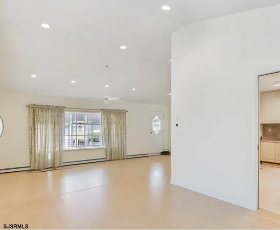 $1,275,000 | 217 North Argyle Avenue, Margate City, NJ 08402