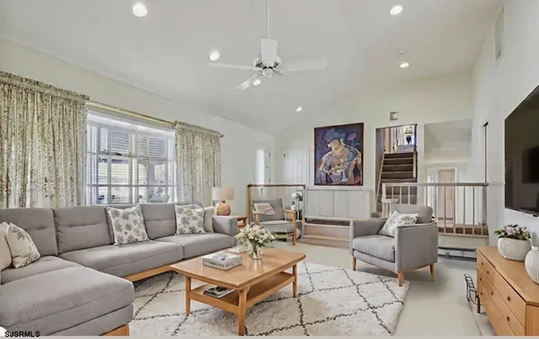 $1,275,000 | 217 North Argyle Avenue, Margate City, NJ 08402