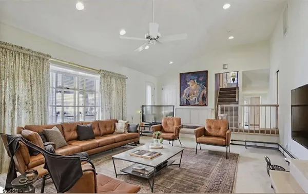 $1,275,000 | 217 North Argyle Avenue, Margate City, NJ 08402