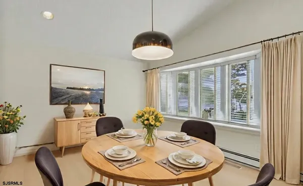 $1,275,000 | 217 North Argyle Avenue, Margate City, NJ 08402
