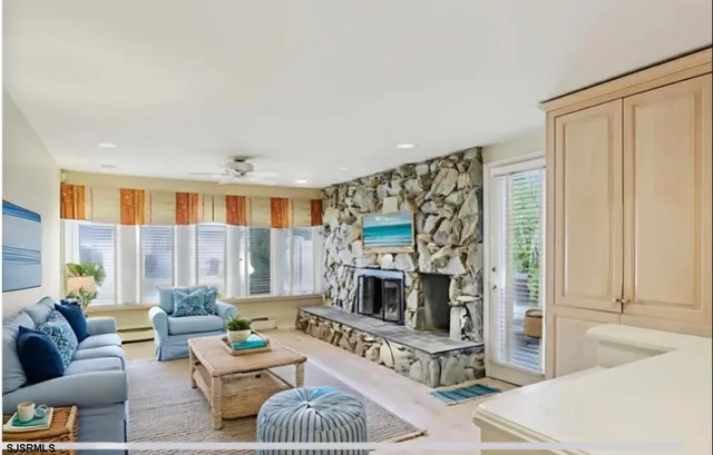 $1,399,000 | 217 North Argyle Avenue, Margate City, NJ 08402