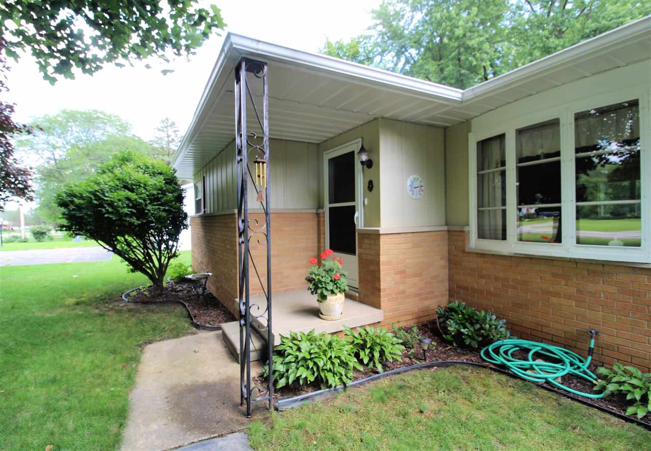 5210 North Jennings Road Flint, MI 48504 - Photo 2 of 23 31389250-1.JPG