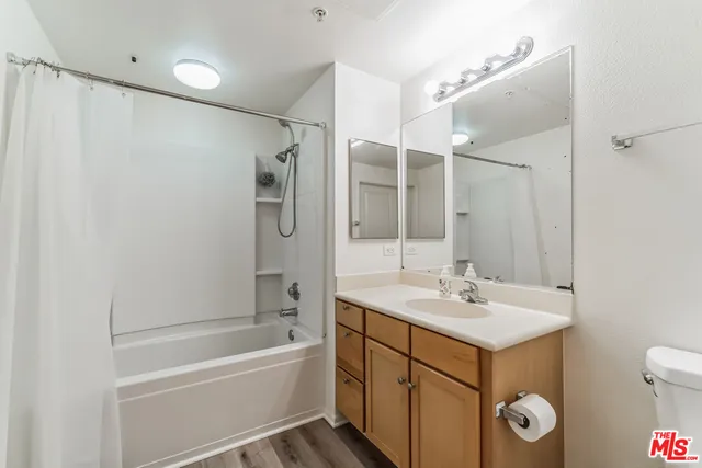 $4,750 | 6400 Crescent Park East, Unit 217, Playa Vista, CA 90094