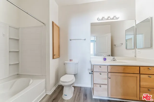 $4,750 | 6400 Crescent Park East, Unit 217, Playa Vista, CA 90094