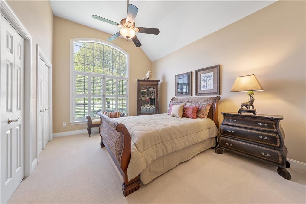 1176 James Farm Road Hickory, NC 28602 - Photo 11 of 46 Gallery Image 11