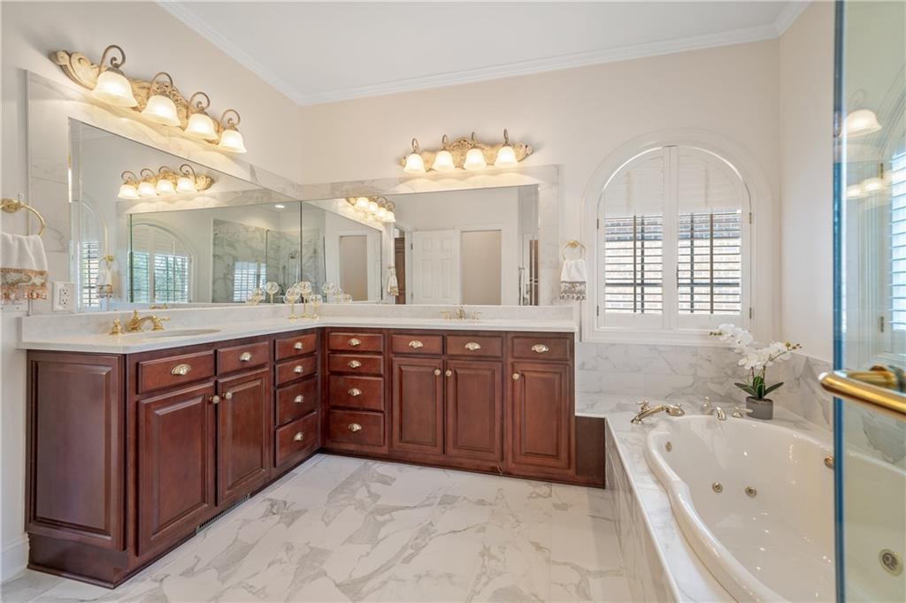 1176 James Farm Road Hickory, NC 28602 - Photo 19 of 46 Gallery Image 19