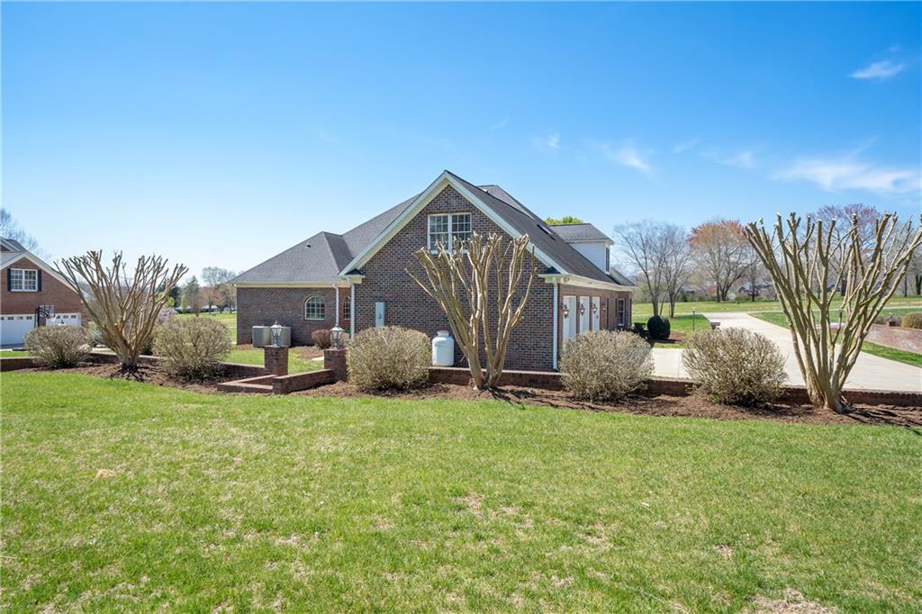 1176 James Farm Road Hickory, NC 28602 - Photo 38 of 46 Gallery Image 38