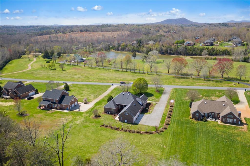 1176 James Farm Road Hickory, NC 28602 - Photo 41 of 46 Gallery Image 41