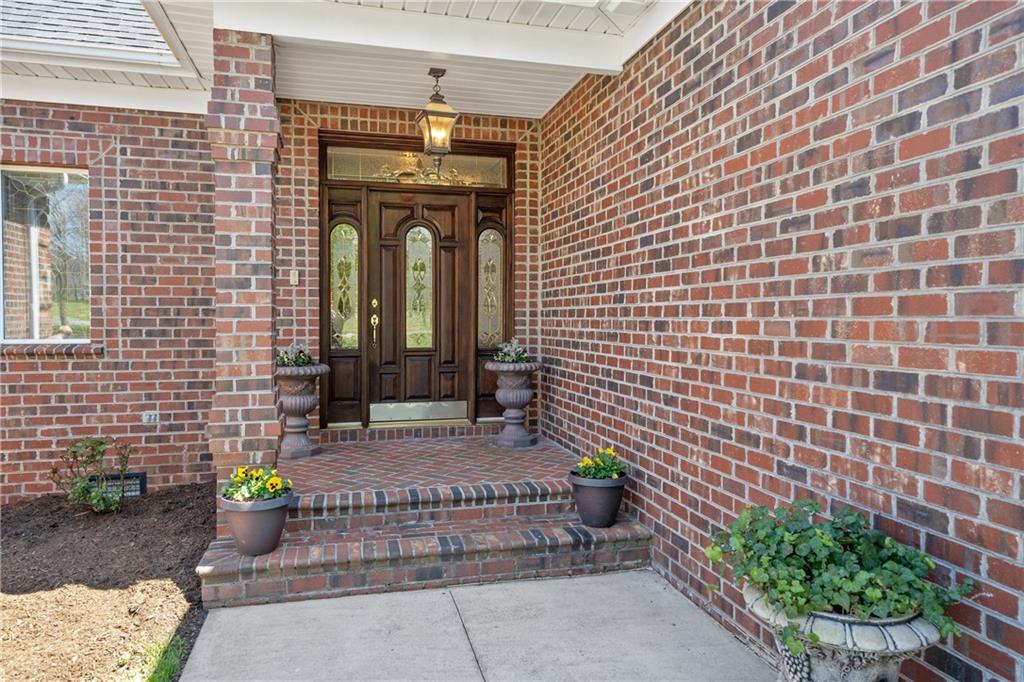 1176 James Farm Road Hickory, NC 28602 - Photo 7 of 46 Gallery Image 7