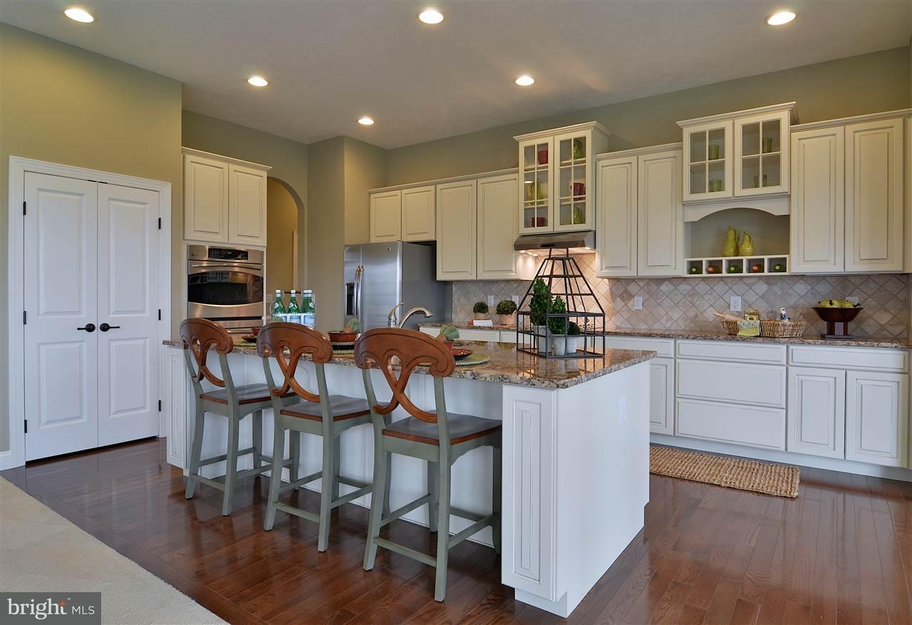 4241 Grandview Road Hanover, PA 17331 - Photo 2 of 9 Gallery Image 2