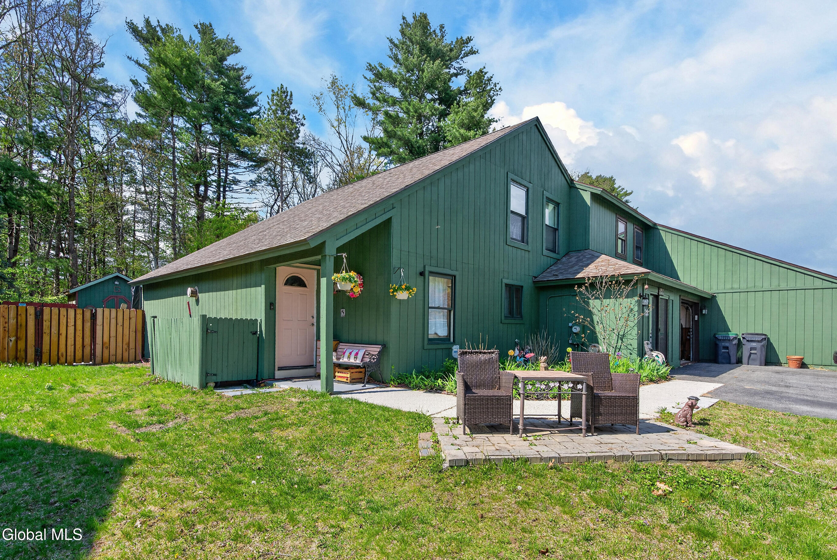 28 Thimbleberry Road Malta, NY 12020 - Photo 2 of 51 004-28-Thimbleberry-rd-Ballston-Spa-NY-1