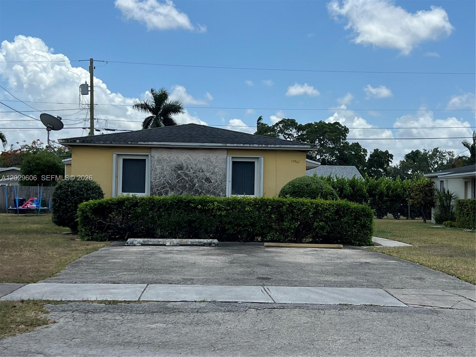 17962 Southwest 296th Street, Unit A Homestead, FL 33030 - Photo 3 of 11