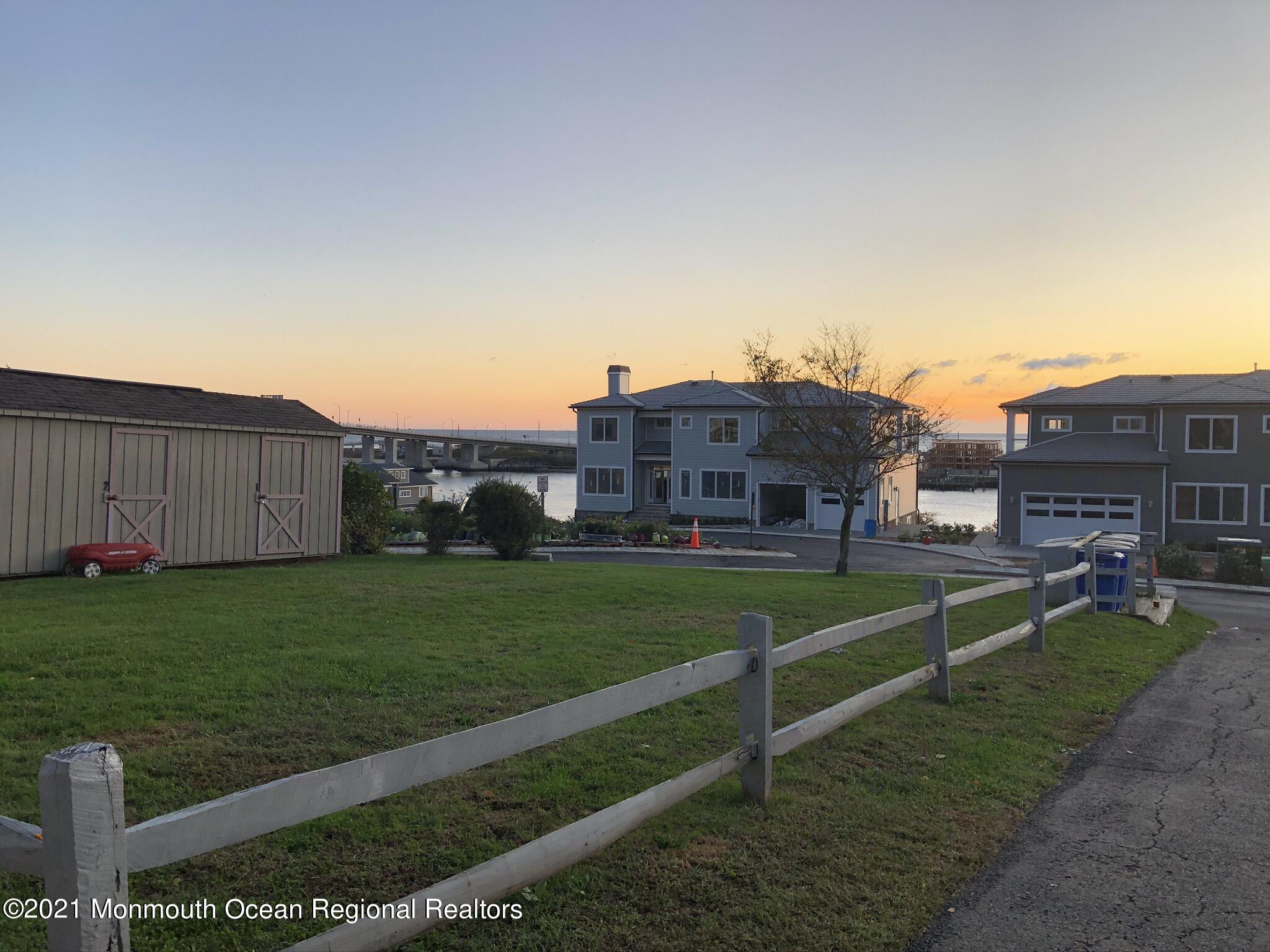 88 Portland Road, Unit 4 Highlands, NJ 07732 - Photo 15 of 21 IMG_1483