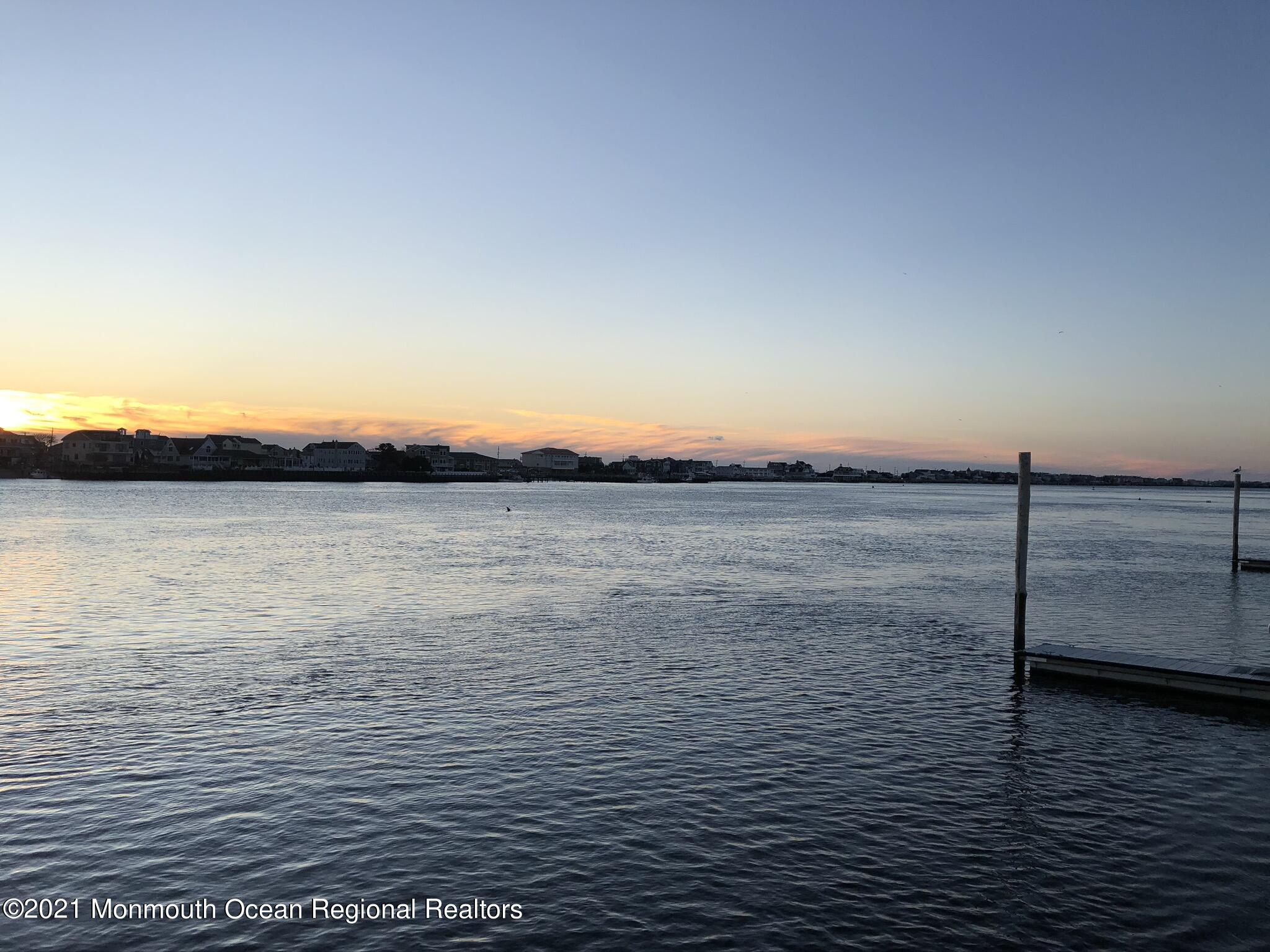 88 Portland Road, Unit 4 Highlands, NJ 07732 - Photo 19 of 21 IMG_1496