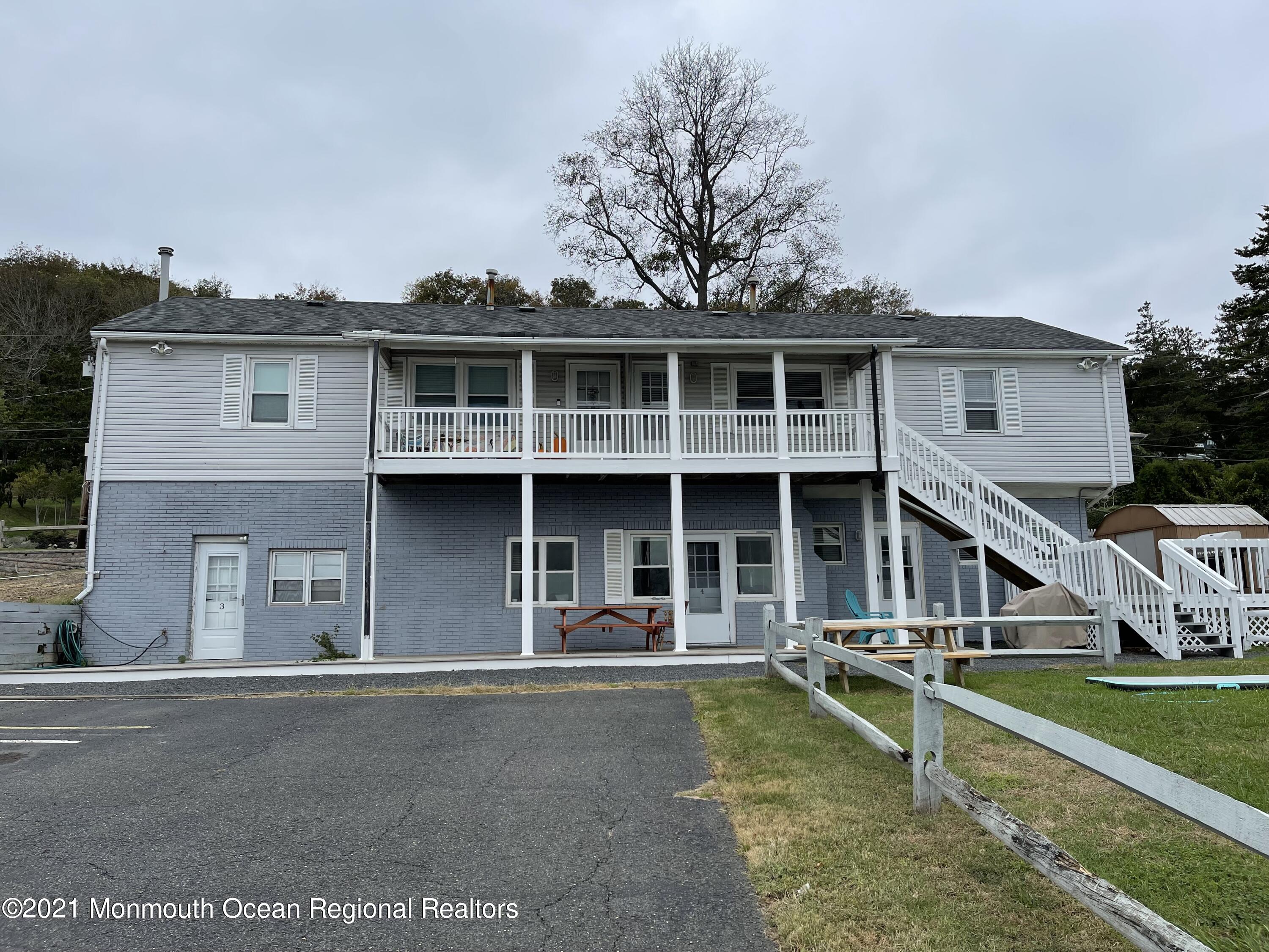 88 Portland Road, Unit 4 Highlands, NJ 07732 - Photo 3 of 21 IMG_4145