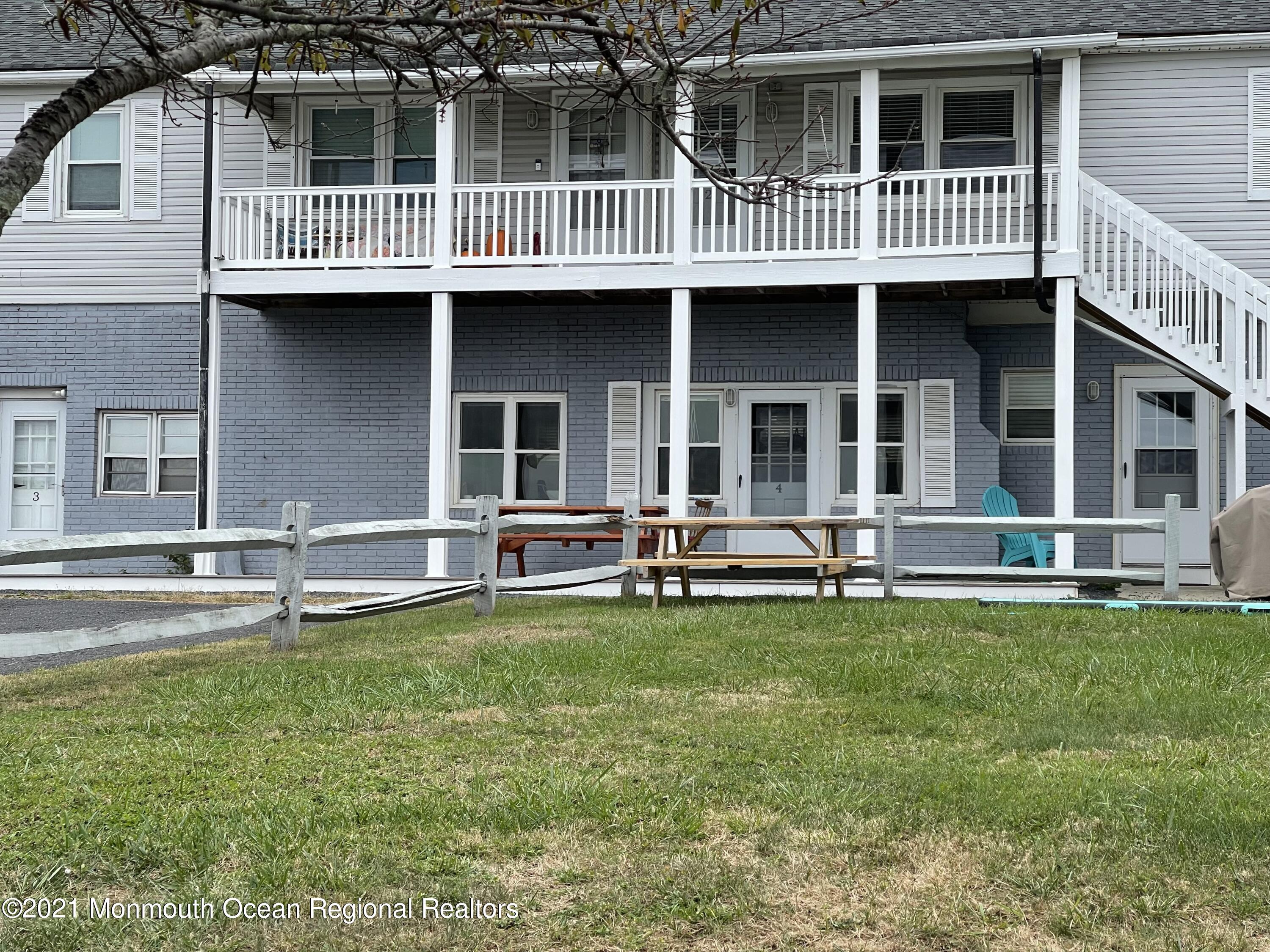 88 Portland Road, Unit 4 Highlands, NJ 07732 - Photo 4 of 21 IMG_4148