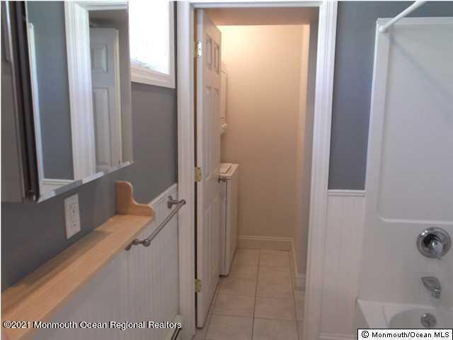 88 Portland Road, Unit 4 Highlands, NJ 07732 - Photo 9 of 21 88 Portland Rd Bath 2