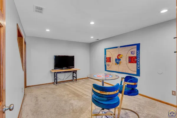 $545,000 | 1116 Oak Tree Drive, Lawrence, KS 66049