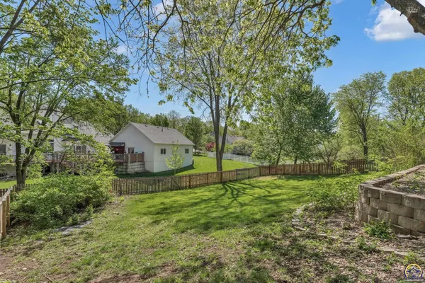 $545,000 | 1116 Oak Tree Drive, Lawrence, KS 66049