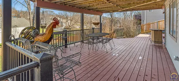 $545,000 | 1116 Oak Tree Drive, Lawrence, KS 66049