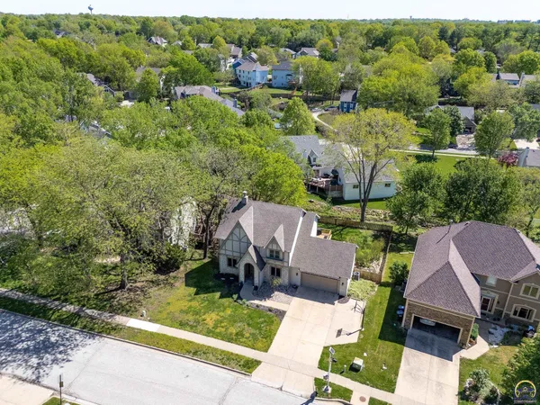 $545,000 | 1116 Oak Tree Drive, Lawrence, KS 66049