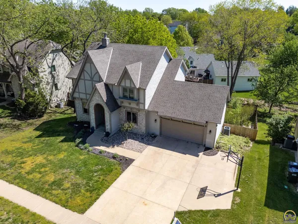 $545,000 | 1116 Oak Tree Drive, Lawrence, KS 66049