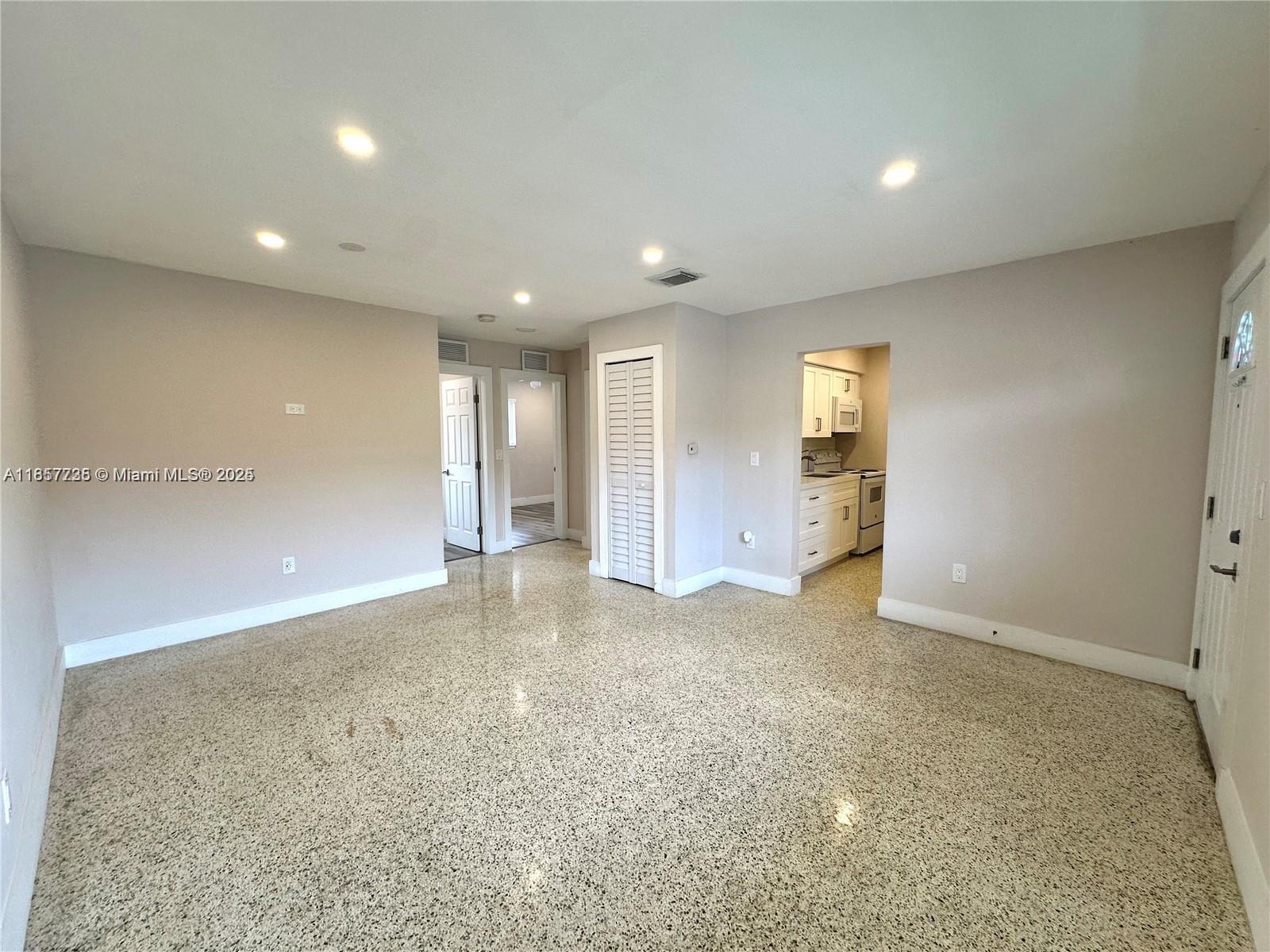 174 East 5th Street, Unit 5 Hialeah, FL 33010 - Photo 3 of 11