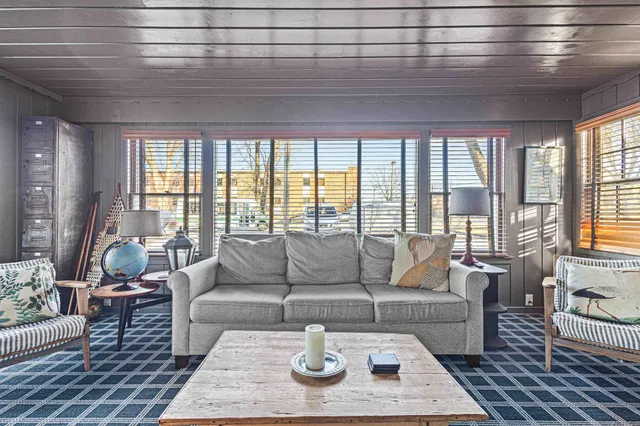 $459,000 | 472 Hill Green Lake, Green Lake, WI 54941