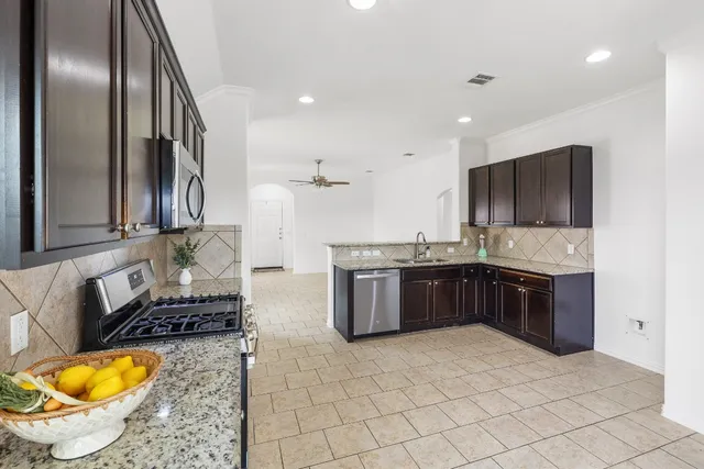 $299,999 | 5621 Little Theater Bend, Austin, TX 78747