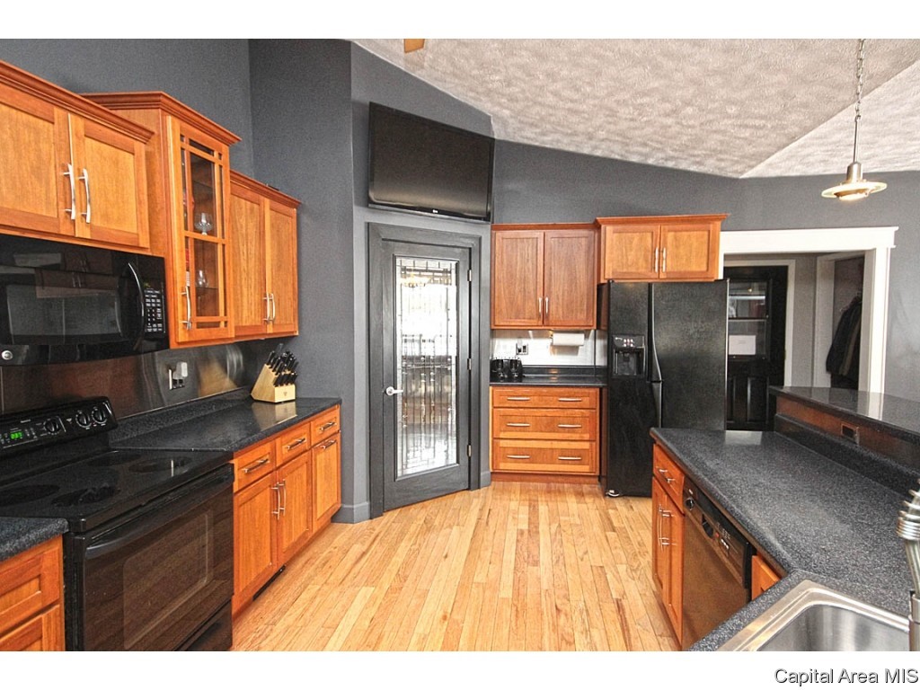 4890 County Road 6 1/4 South Rochester, IL 62563 - Photo 13 of 36 Gallery Image 13