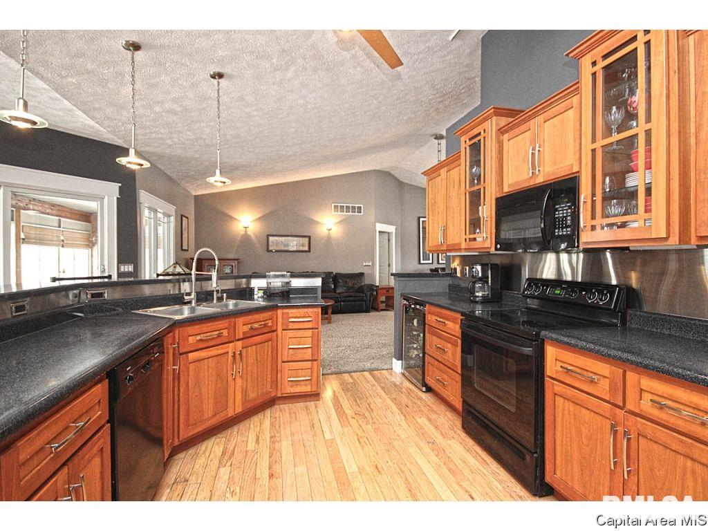4890 County Road 6 1/4 South Rochester, IL 62563 - Photo 14 of 36 Gallery Image 14
