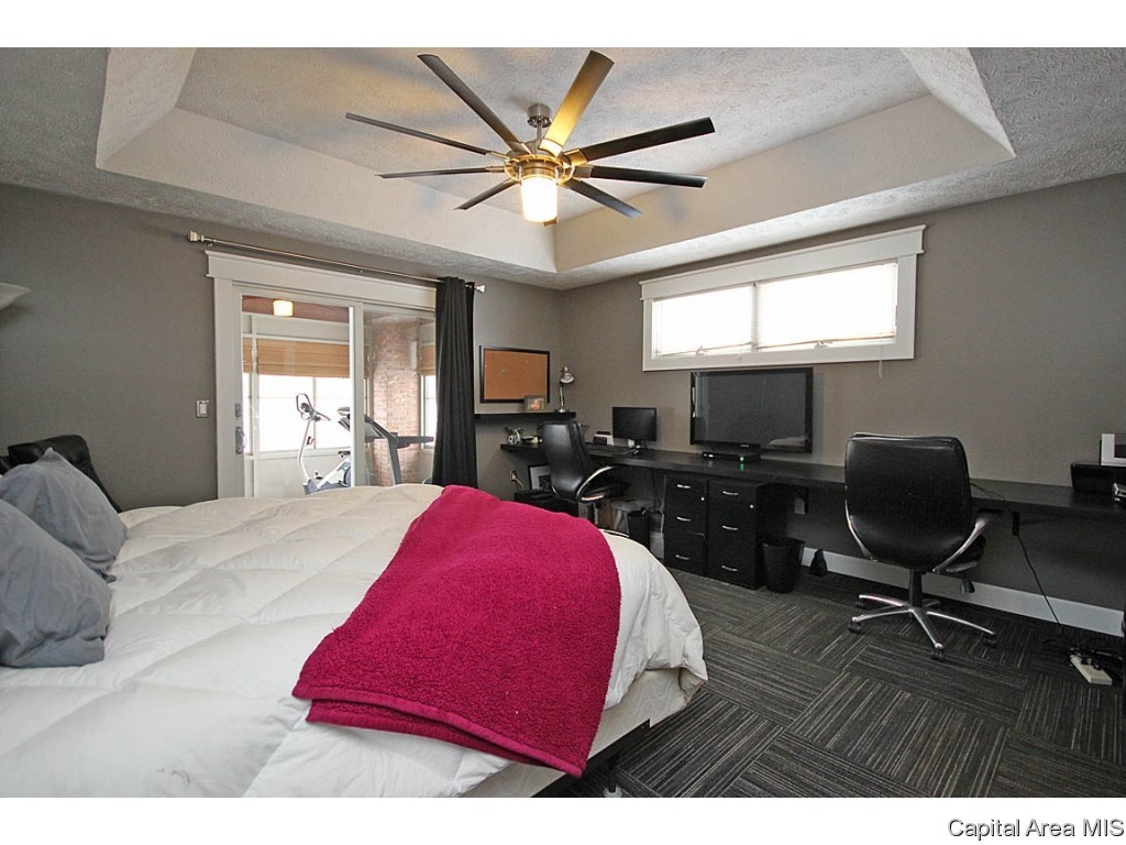 4890 County Road 6 1/4 South Rochester, IL 62563 - Photo 17 of 36 Gallery Image 17