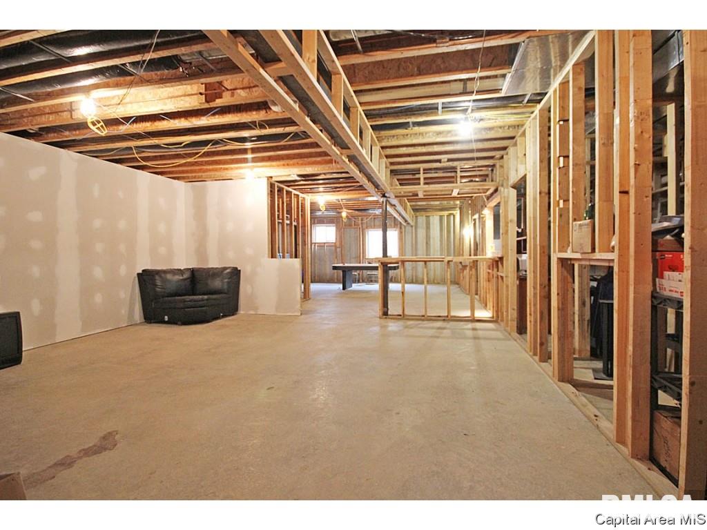 4890 County Road 6 1/4 South Rochester, IL 62563 - Photo 31 of 36 Gallery Image 31