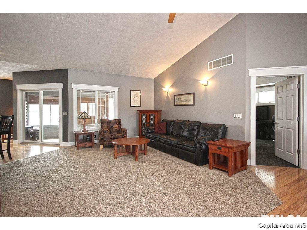4890 County Road 6 1/4 South Rochester, IL 62563 - Photo 6 of 36 Gallery Image 6