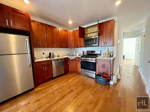 $4,200 | 14 St Andrews Place, Unit 2 | Bedford-Stuyvesant