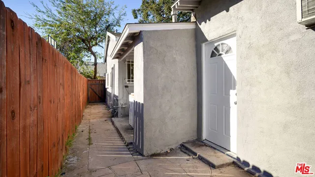 $674,000 | 46 East Montana Street, Pasadena, CA 91103