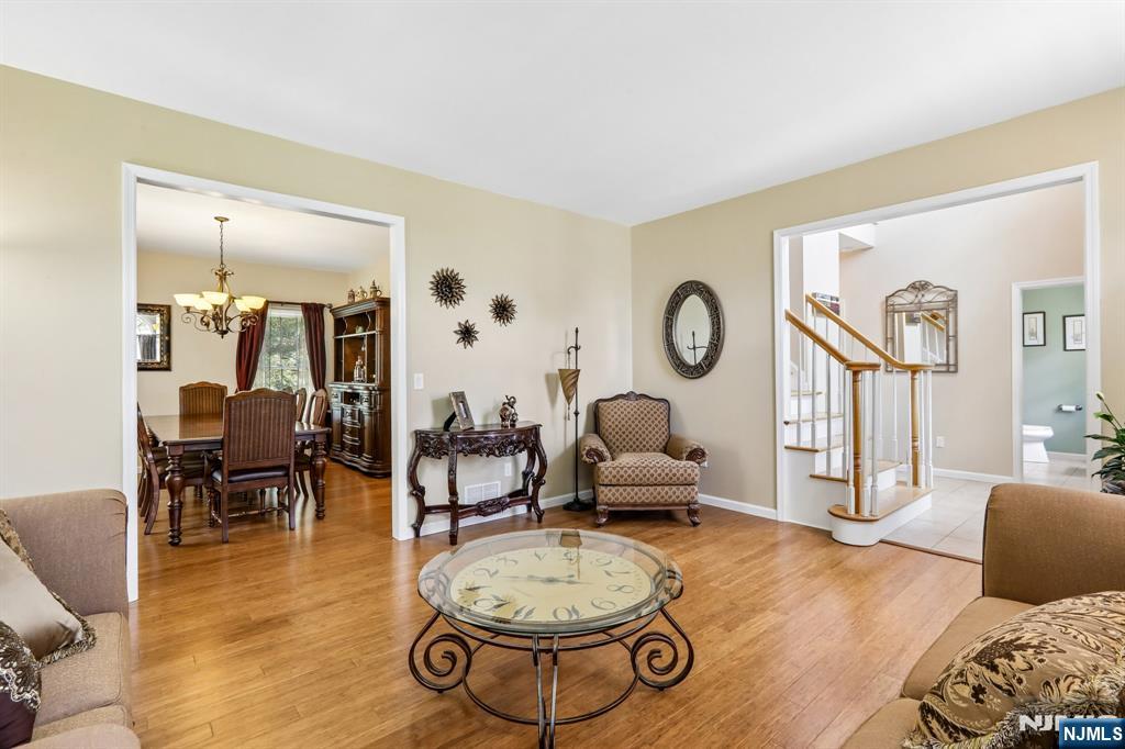 55 Sand Road Fairfield, NJ 07004 - Photo 4 of 30