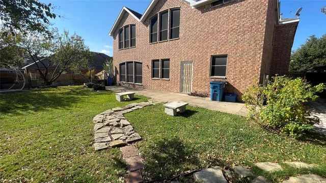 $2,650 | 720 Candle Meadow Boulevard, DeSoto, TX 75115