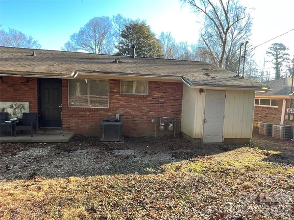 $1,250 | 520 Blendwood Drive, Charlotte, NC 28215