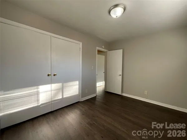 $1,250 | 520 Blendwood Drive, Charlotte, NC 28215