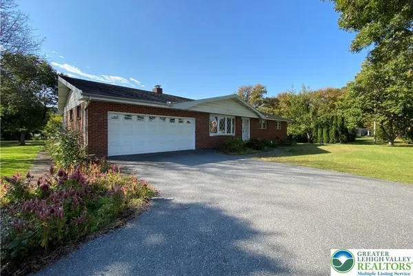 $2,500 | 510 Zucksville Road, Easton, PA 18040