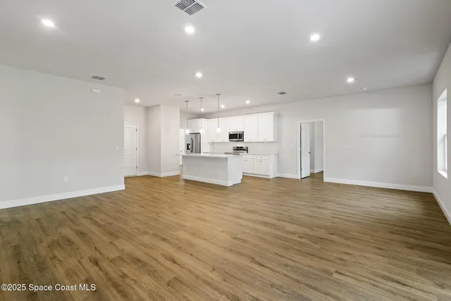 $319,900 | 5355 Southeast 91st Street, Ocala, FL 34480